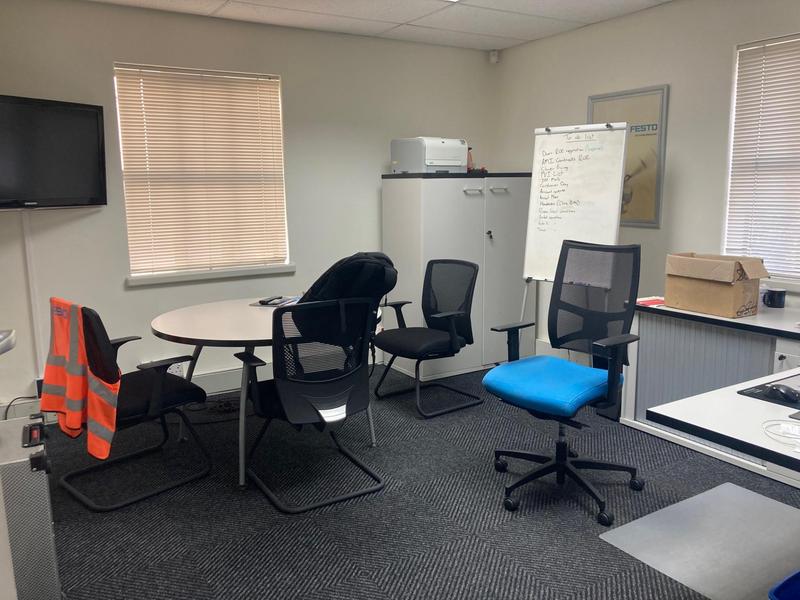 To Let Commercial Property for Rent in Newton Park Eastern Cape